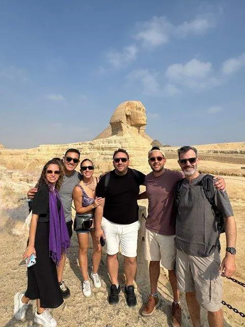 Grupo frente a la Esfinge, Egipto
