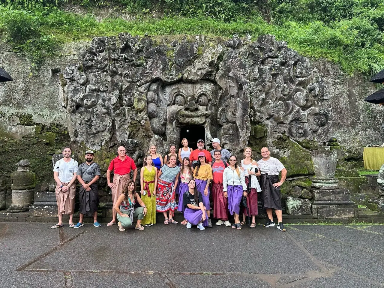 Grupo en Goa Gajah