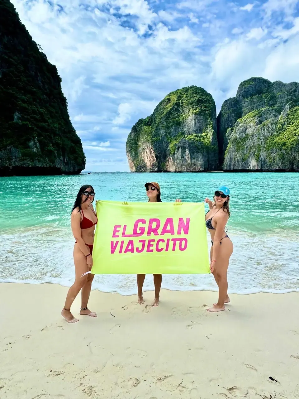 Bandera en Maya Bay