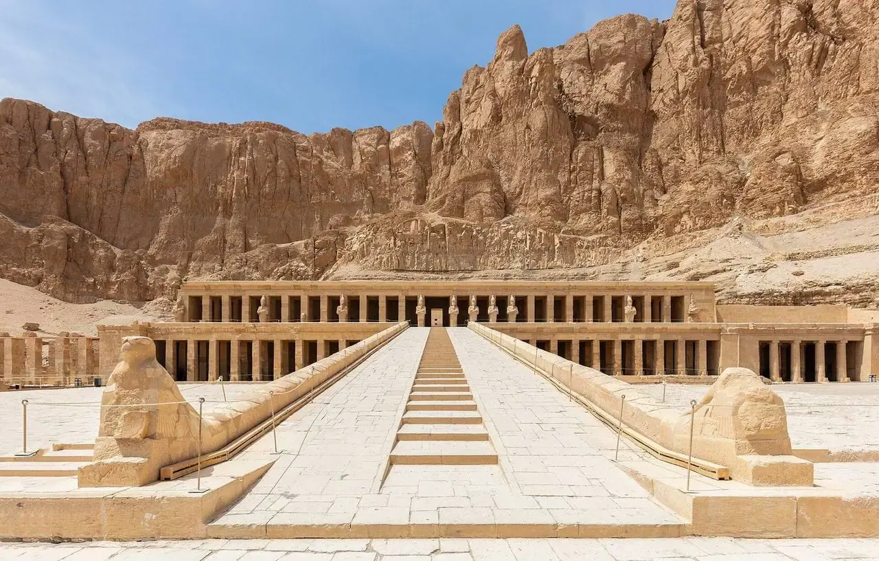 Templo de Hatshepsut, Luxor