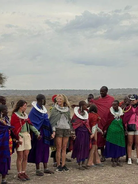 Danza en aldea masái, Tanzania