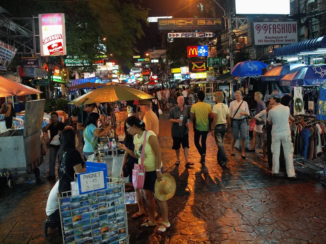 Khao San Road de noche, Bangkok